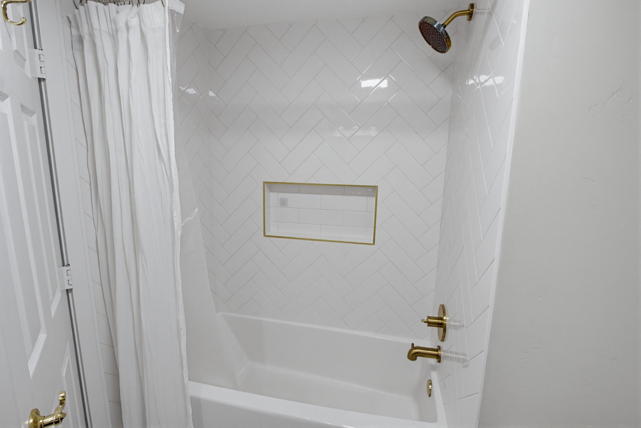 Virtual tour photo 27 of 55 for 2842 Luciernaga St