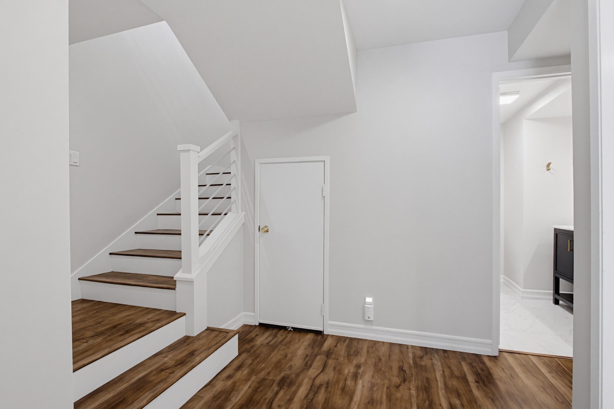 Virtual tour photo 33 of 55 for 2842 Luciernaga St