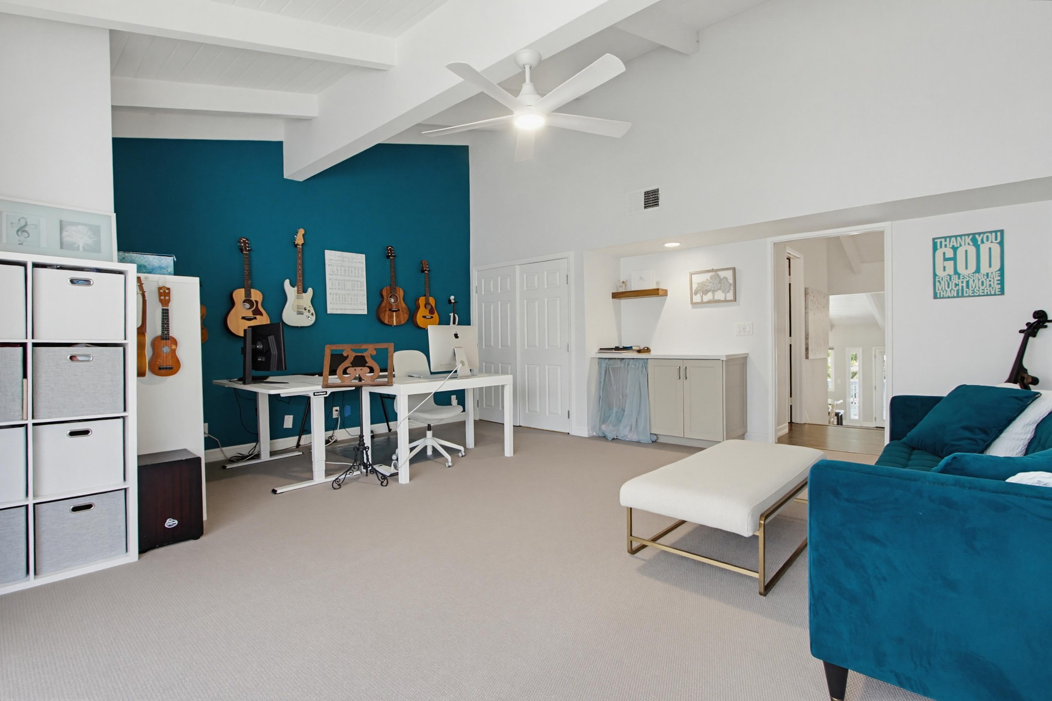 Virtual tour photo 40 of 55 for 2842 Luciernaga St