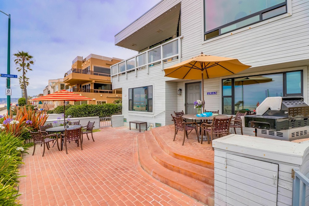 Virtual tour photo 5 of 37 for 2845 Ocean Front Walk