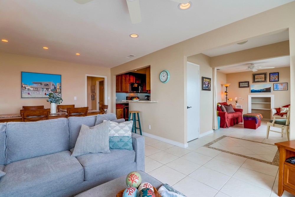 Virtual tour photo 14 of 37 for 2845 Ocean Front Walk