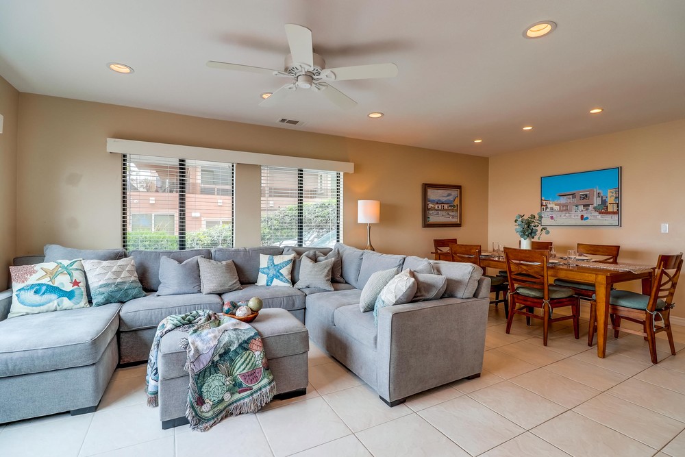 Virtual tour photo 15 of 37 for 2845 Ocean Front Walk