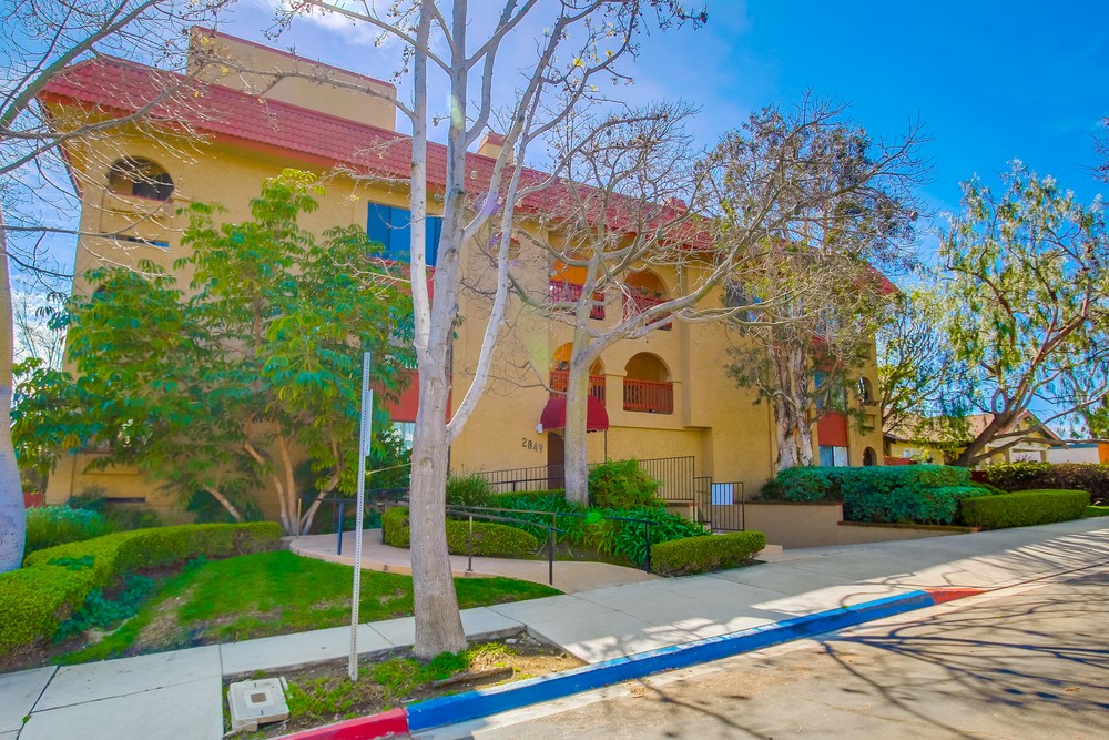 Virtual tour photo 3 of 55 for 2849 E St #15