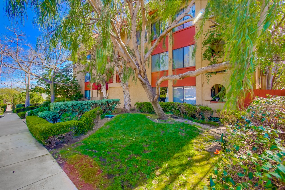 Virtual tour photo 4 of 55 for 2849 E St #15