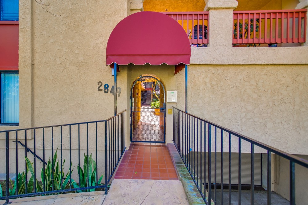 Virtual tour photo 7 of 55 for 2849 E St #15