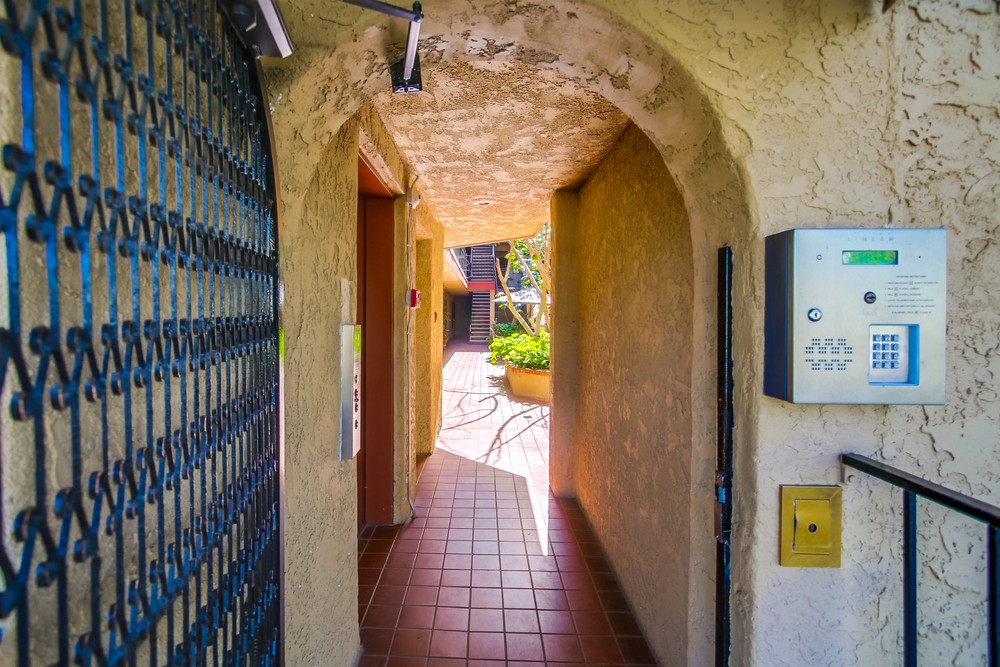 Virtual tour photo 9 of 55 for 2849 E St #15