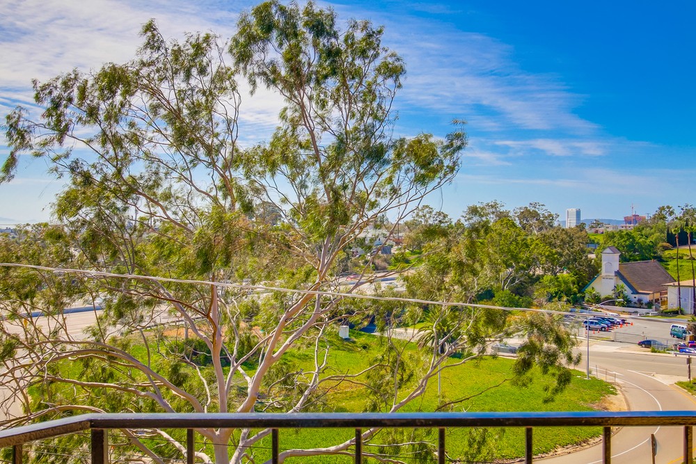Virtual tour photo 33 of 55 for 2849 E St #15