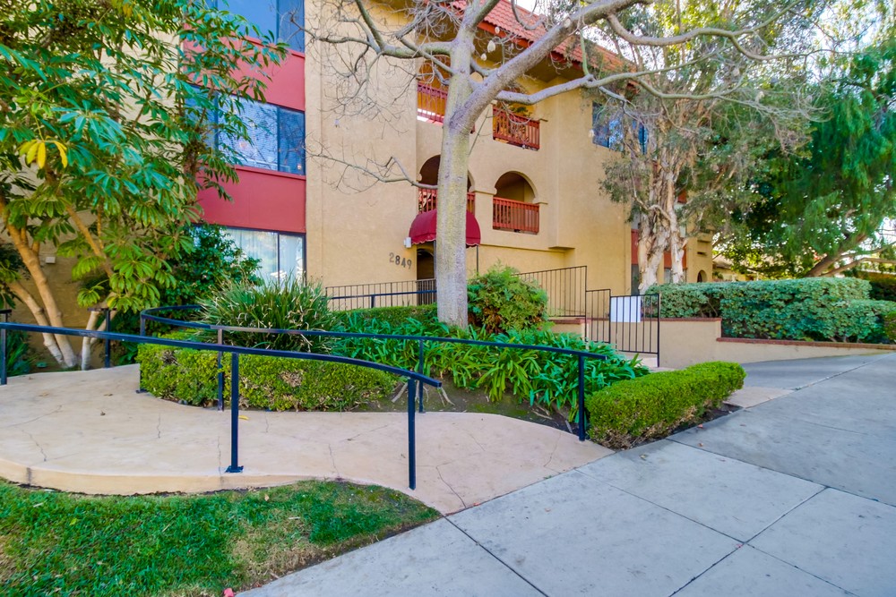 Virtual tour photo 3 of 43 for 2849 E St #15