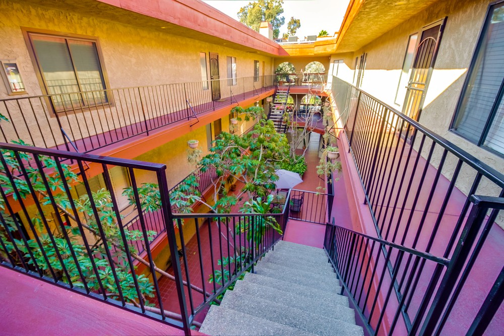 Virtual tour photo 9 of 43 for 2849 E St #15