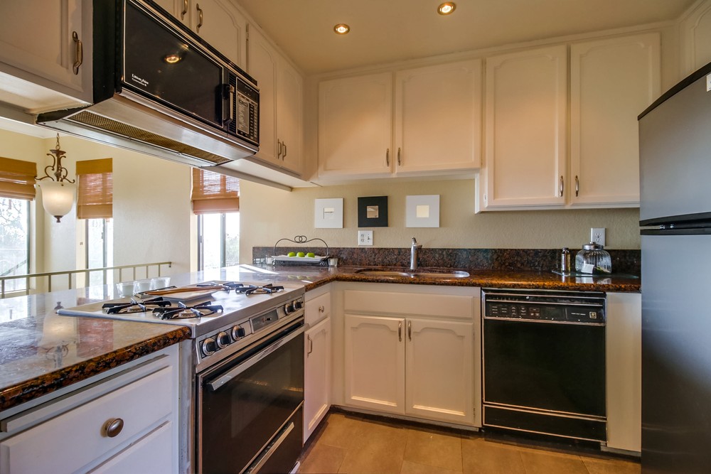 Virtual tour photo 27 of 43 for 2849 E St #15