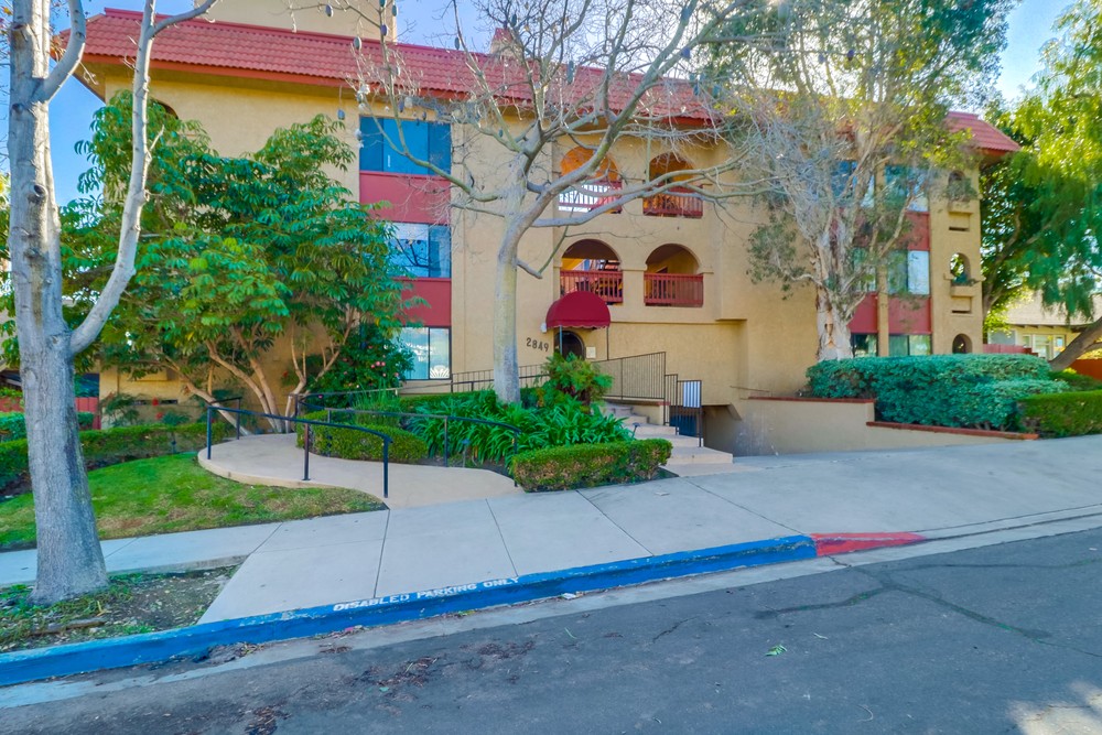 Virtual tour photo 3 of 34 for 2849 E St UNIT 21