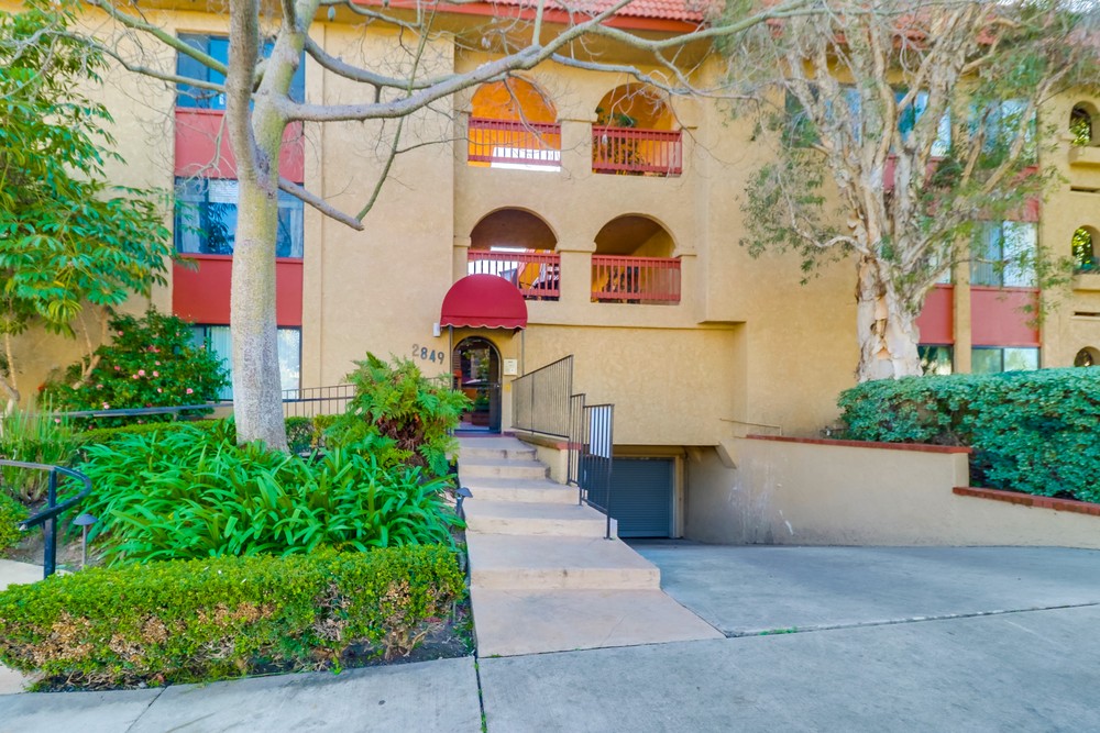 Virtual tour photo 4 of 34 for 2849 E St UNIT 21