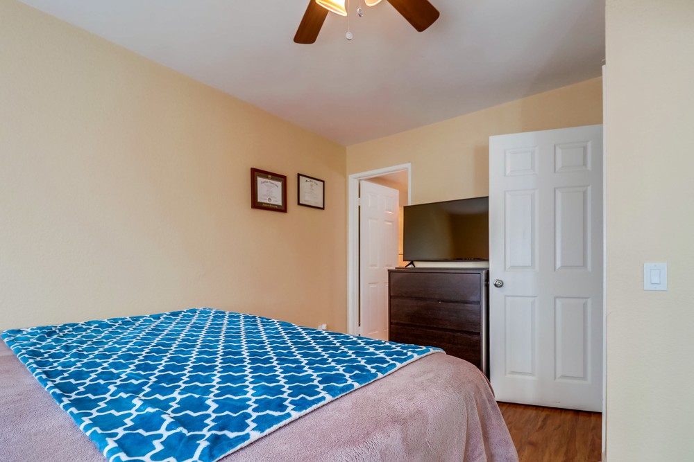 Virtual tour photo 25 of 34 for 2849 E St UNIT 21