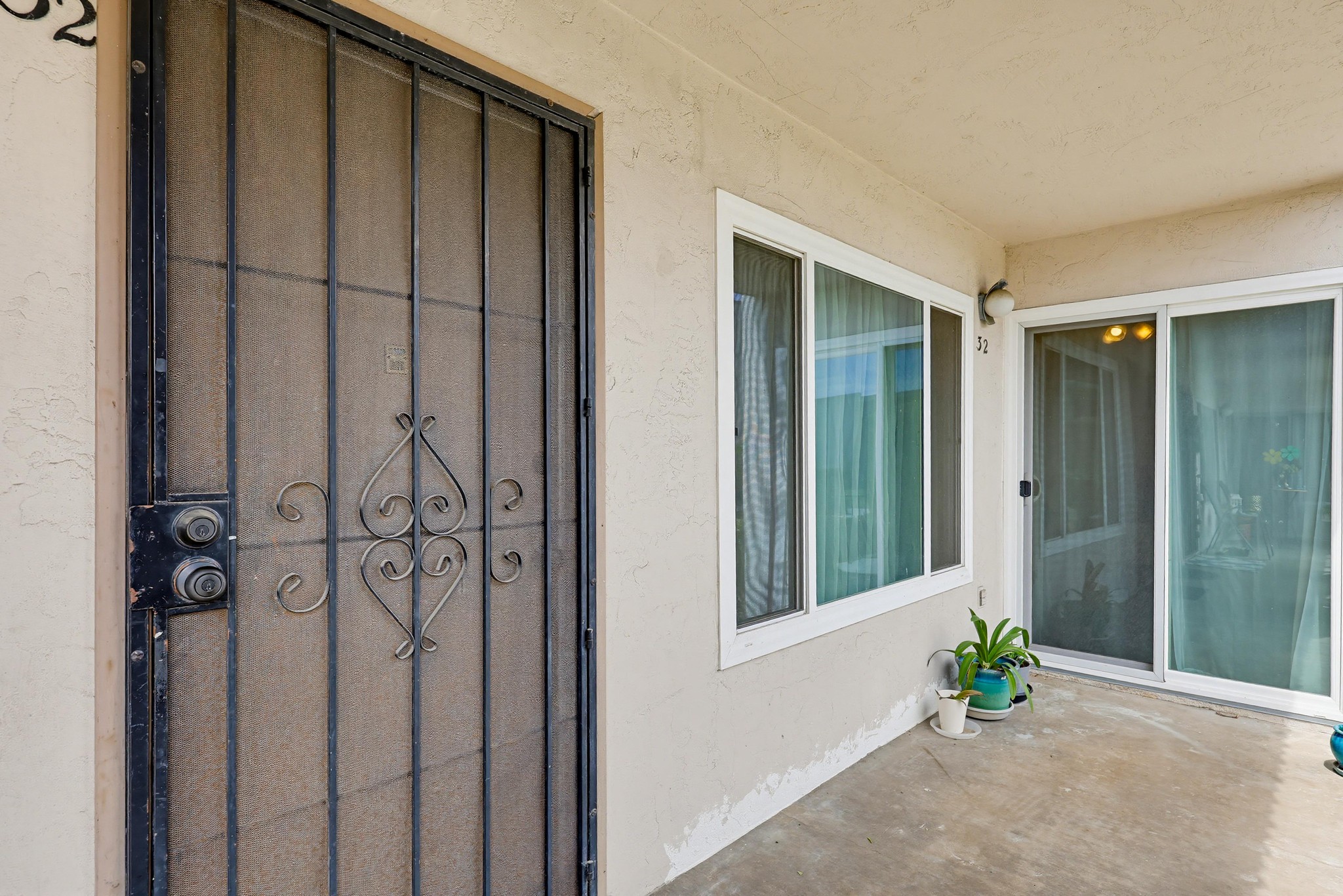 Virtual tour photo 11 of 52 for 285 Moss St UNIT 64