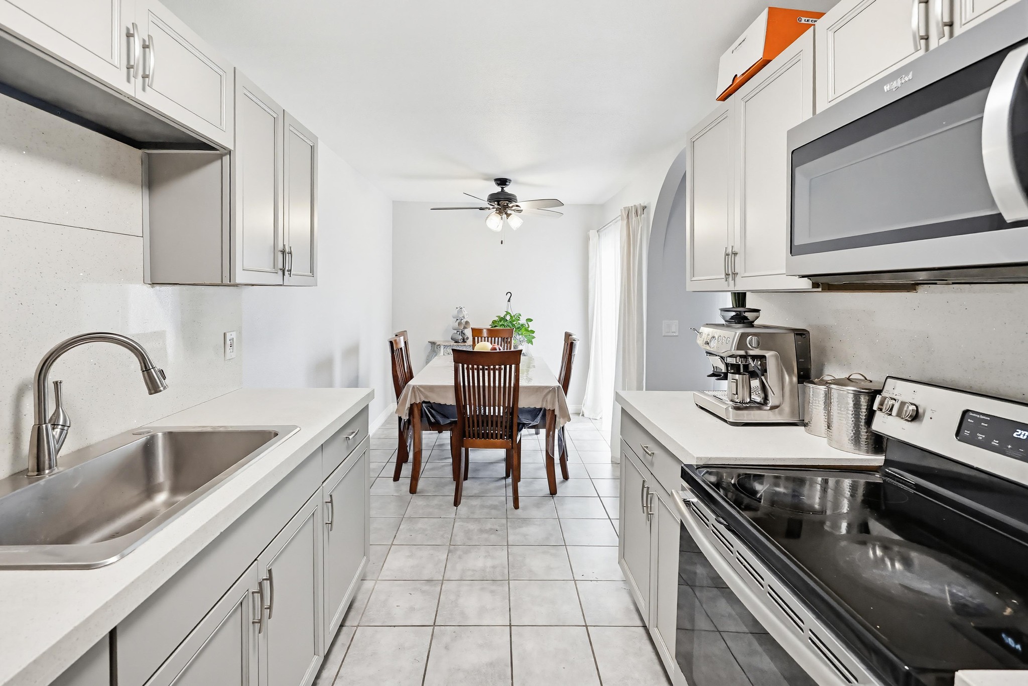 Virtual tour photo 25 of 52 for 285 Moss St UNIT 64