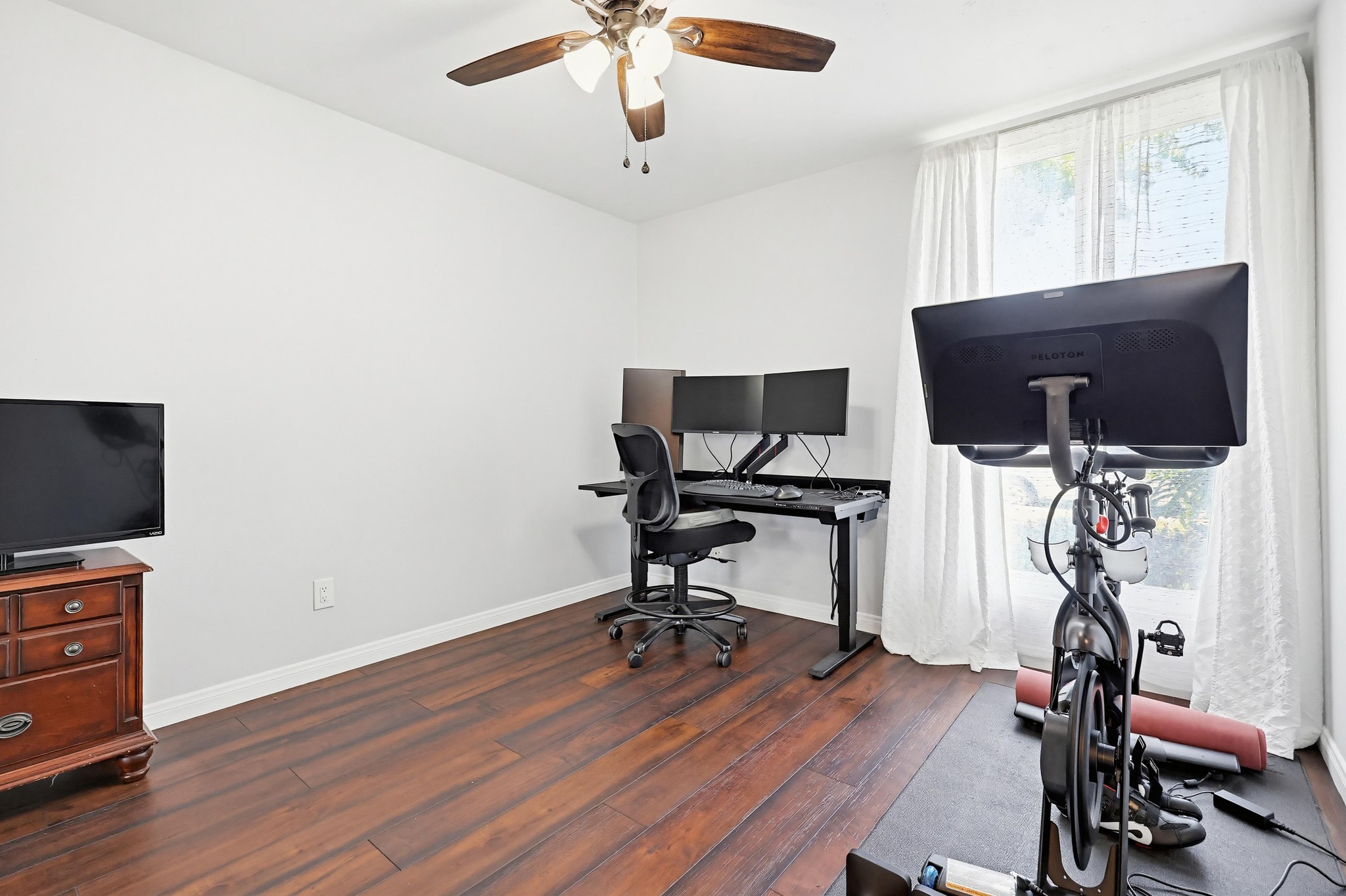 Virtual tour photo 32 of 52 for 285 Moss St UNIT 64