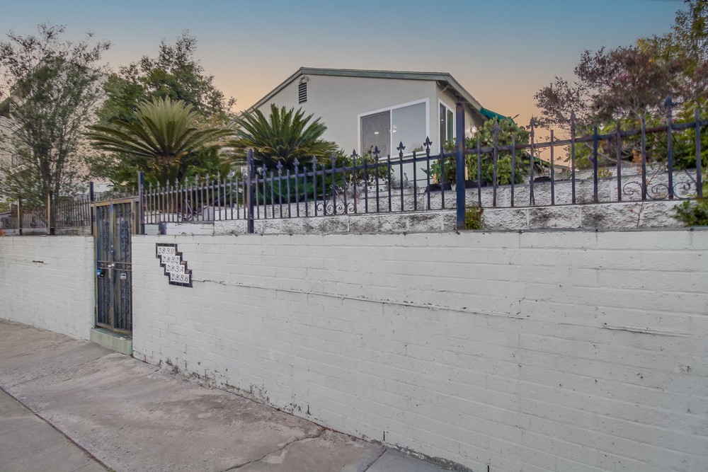Virtual tour photo 5 of 44 for 2850 Broadway