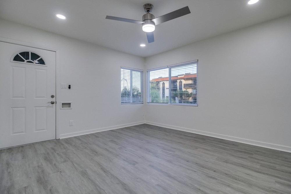 Virtual tour photo 19 of 44 for 2850 Broadway