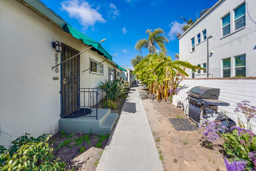 Virtual tour photo 4 of 28 for 2850 Broadway