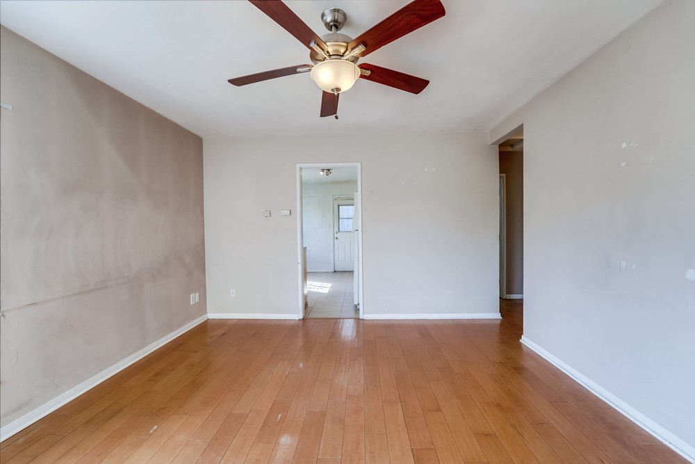 Virtual tour photo 9 of 28 for 2850 Broadway