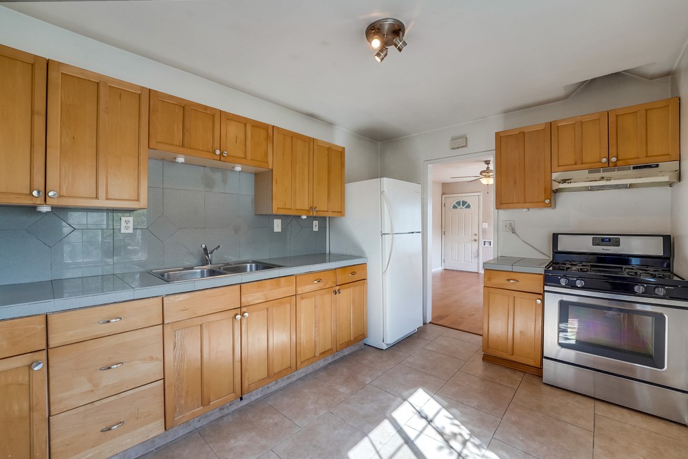 Virtual tour photo 19 of 28 for 2850 Broadway