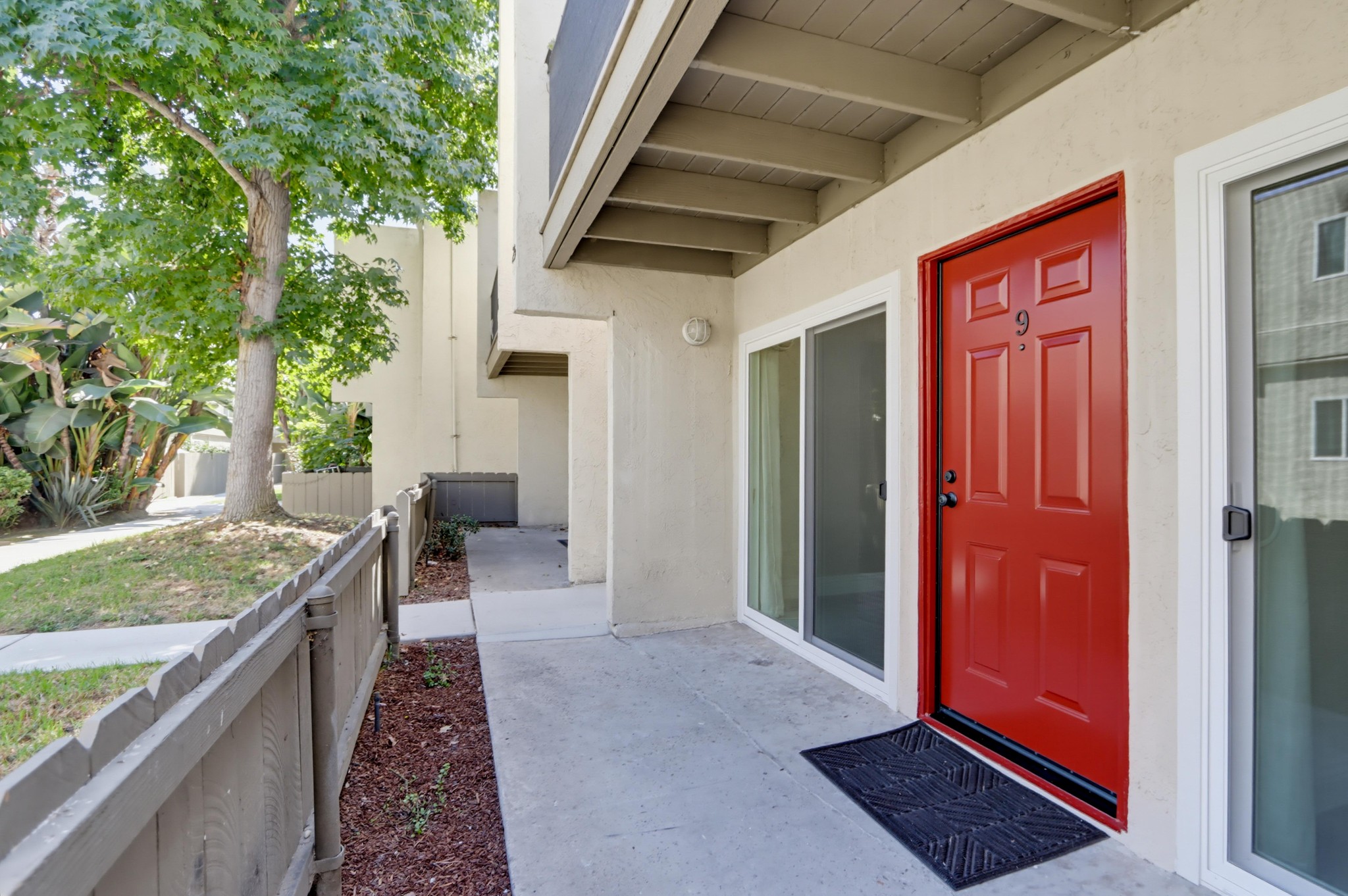 Virtual tour photo 10 of 33 for 2850 Reynard Way #9