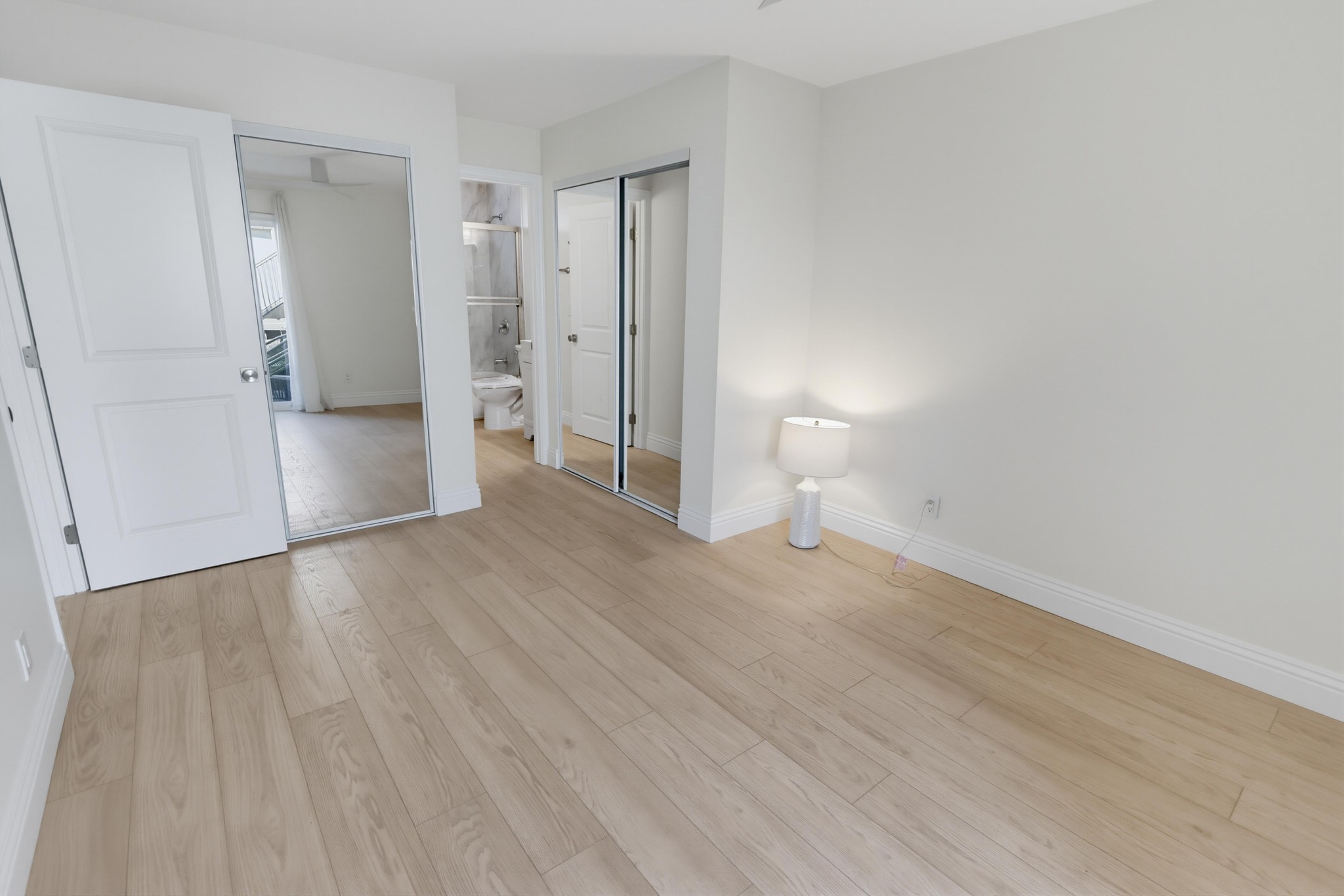 Virtual tour photo 26 of 33 for 2850 Reynard Way #9