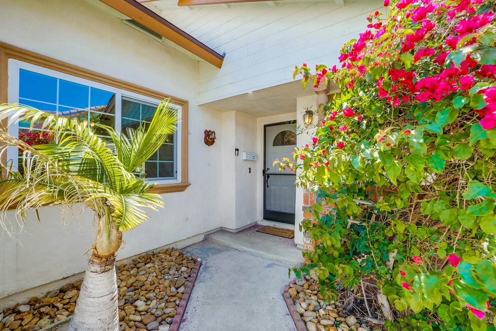 Virtual tour photo 6 of 52 for 2851 Dahlia Ave