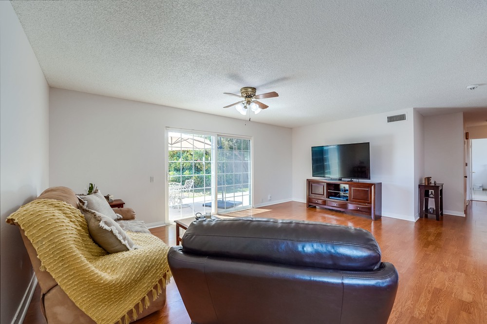 Virtual tour photo 12 of 52 for 2851 Dahlia Ave
