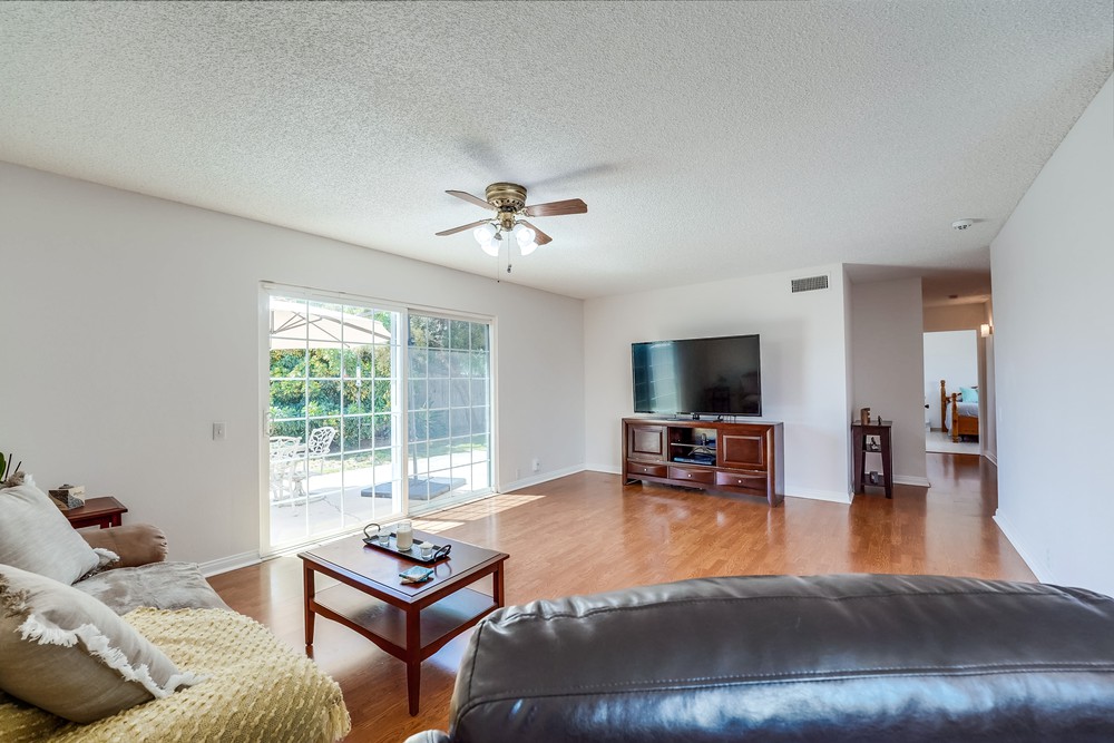 Virtual tour photo 13 of 52 for 2851 Dahlia Ave