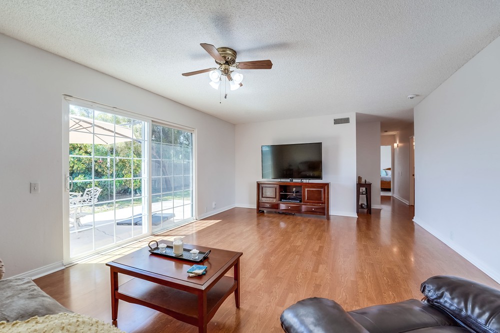 Virtual tour photo 14 of 52 for 2851 Dahlia Ave