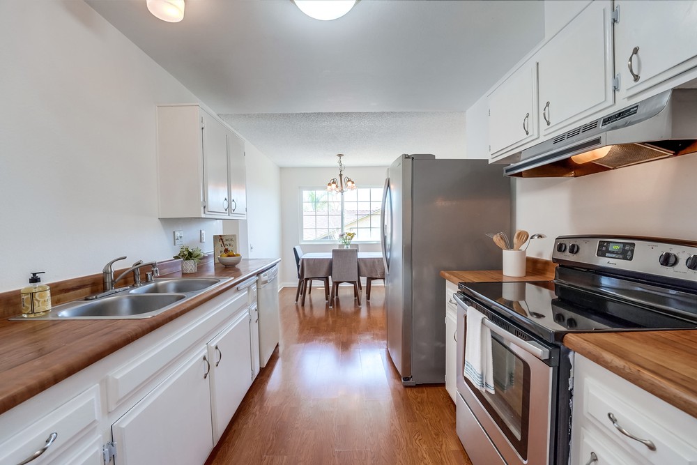 Virtual tour photo 24 of 52 for 2851 Dahlia Ave