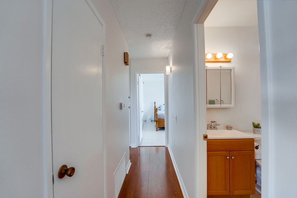 Virtual tour photo 27 of 52 for 2851 Dahlia Ave