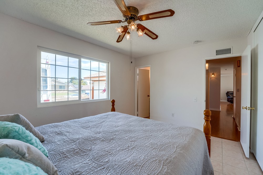 Virtual tour photo 31 of 52 for 2851 Dahlia Ave