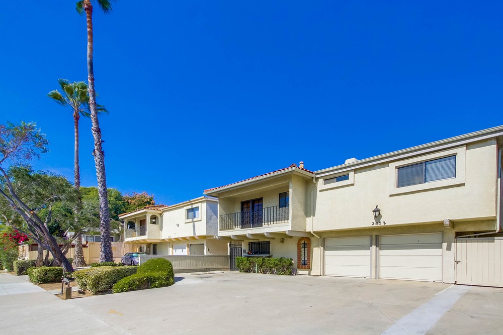 Virtual tour photo 8 of 35 for 2852 C St