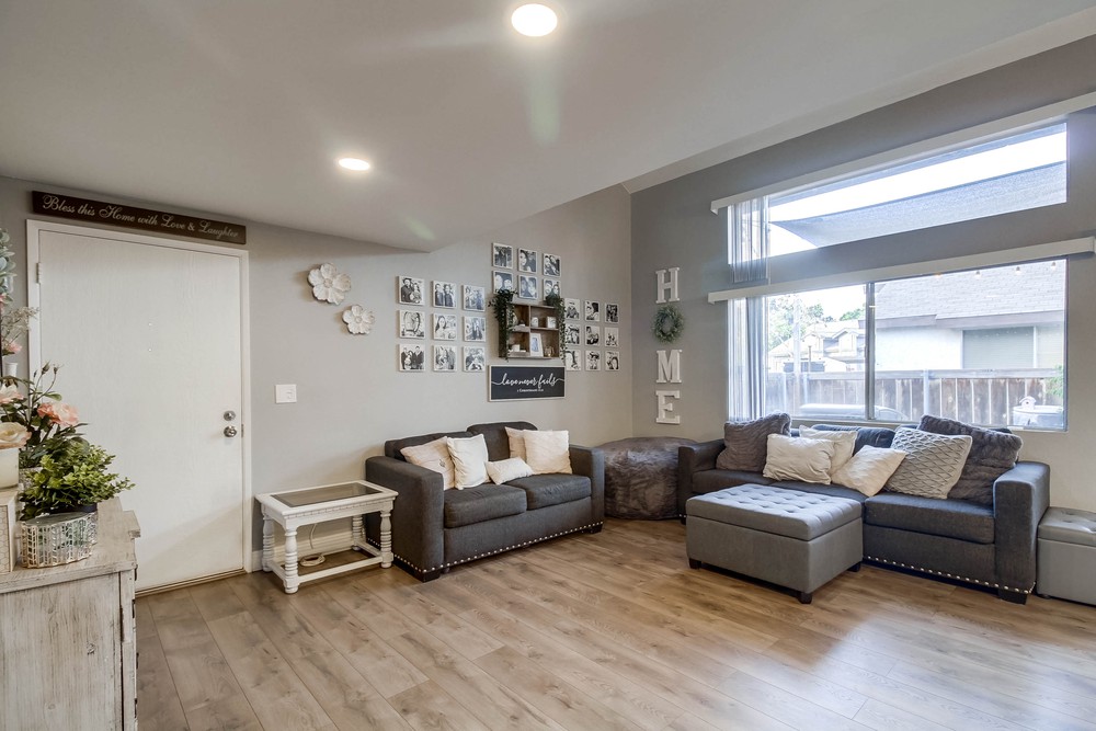 Virtual tour photo 11 of 49 for 2854 Casey St A