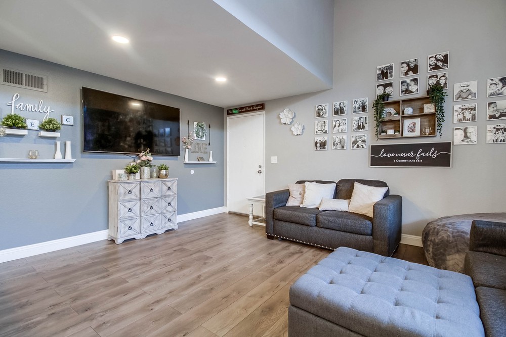Virtual tour photo 13 of 49 for 2854 Casey St A