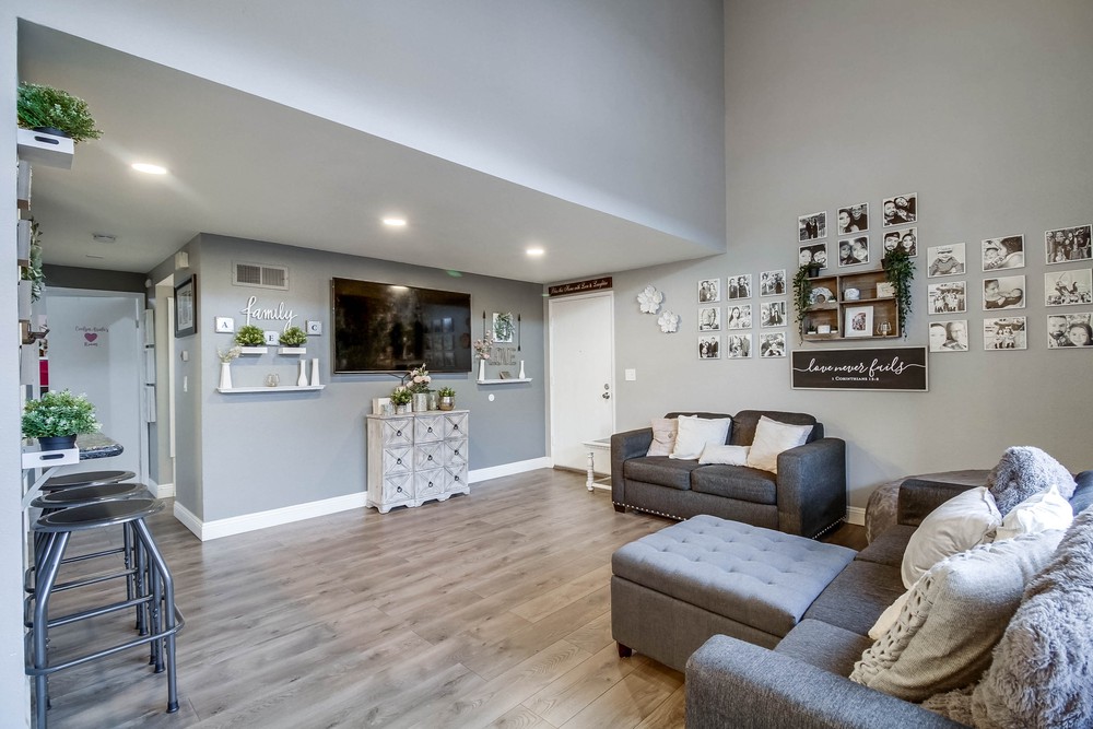 Virtual tour photo 14 of 49 for 2854 Casey St A