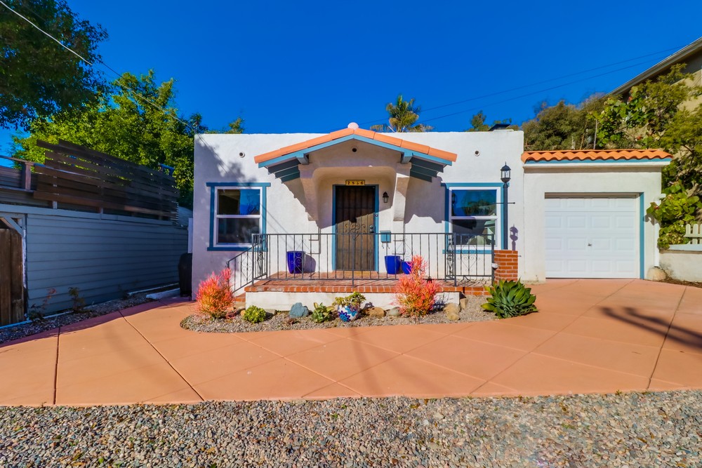 Virtual tour photo 5 of 30 for 2856 Elm St