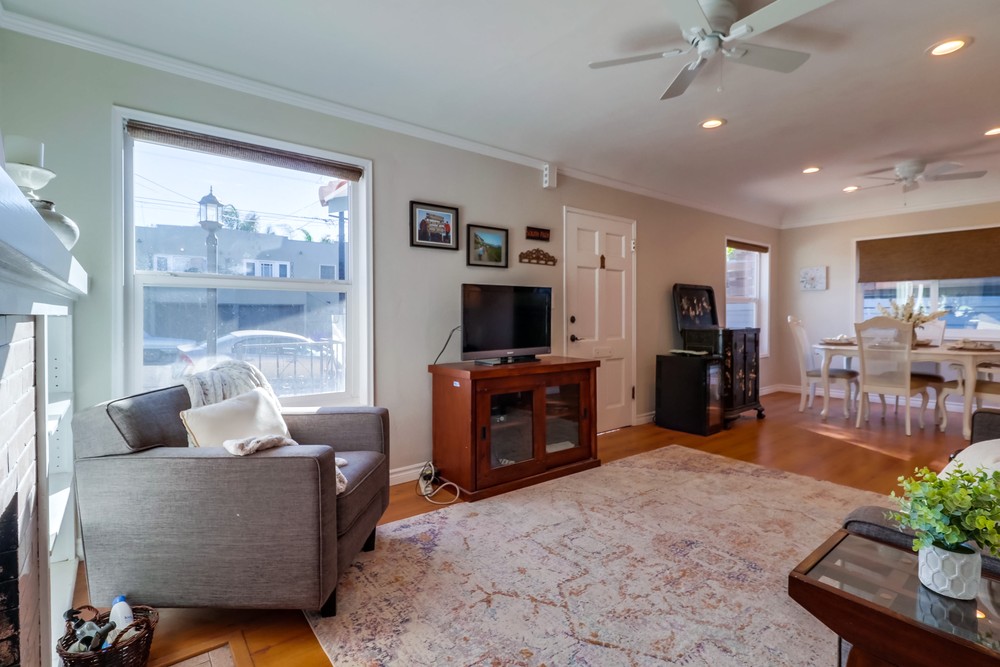 Virtual tour photo 7 of 30 for 2856 Elm St