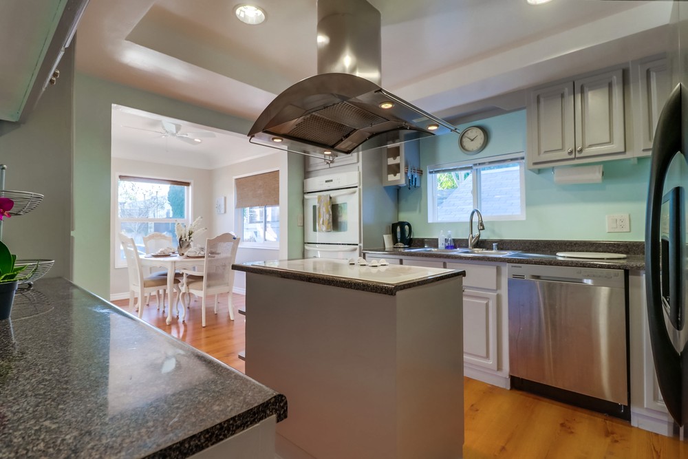 Virtual tour photo 15 of 30 for 2856 Elm St