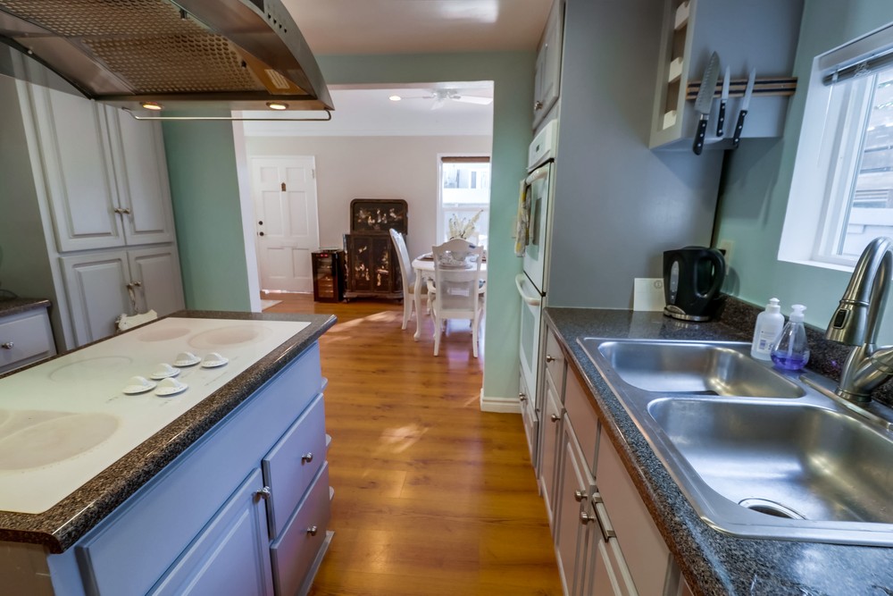 Virtual tour photo 17 of 30 for 2856 Elm St