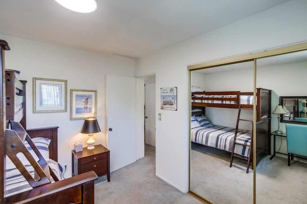 Virtual tour photo 21 of 25 for 2856 Mission Blvd