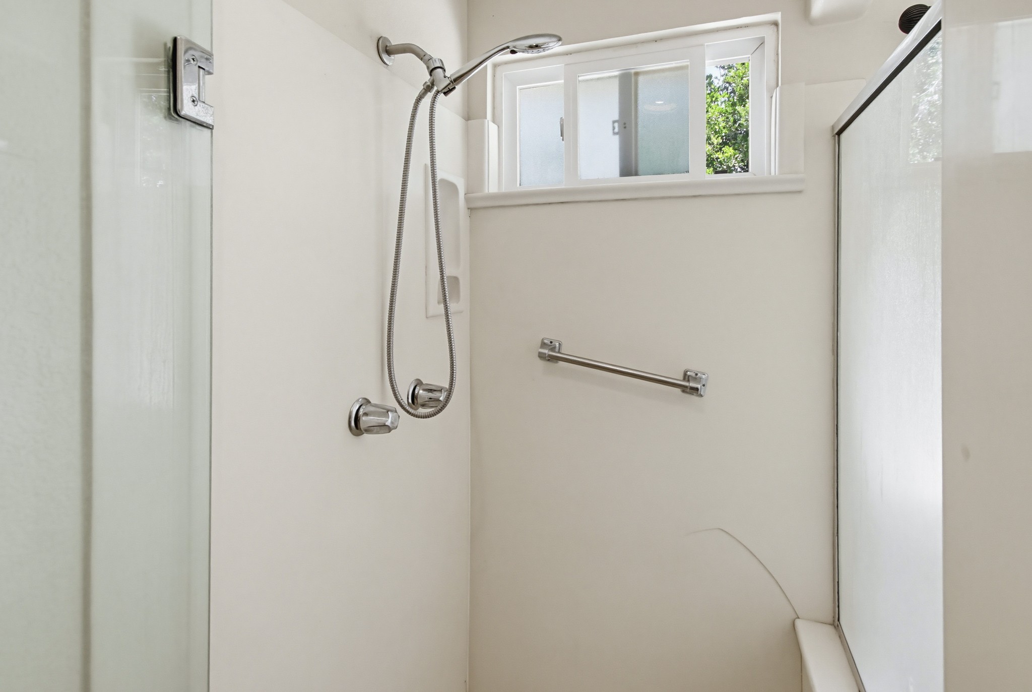 Virtual tour photo 31 of 57 for 2858 Manzanita View Rd