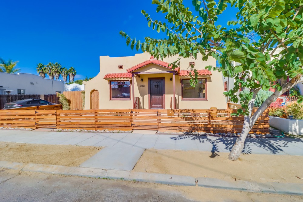 Virtual tour photo 1 of 44 for 2858 Monroe Ave