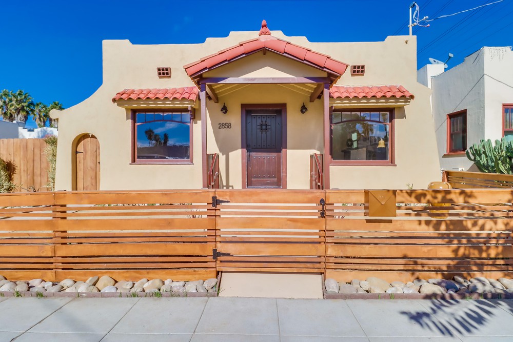 Virtual tour photo 7 of 44 for 2858 Monroe Ave