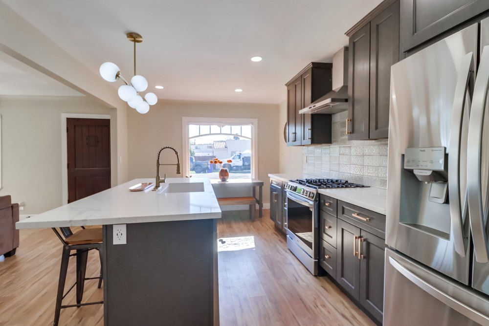 Virtual tour photo 18 of 44 for 2858 Monroe Ave