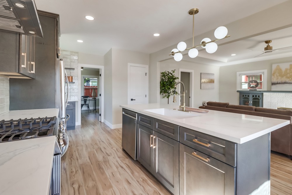 Virtual tour photo 23 of 44 for 2858 Monroe Ave