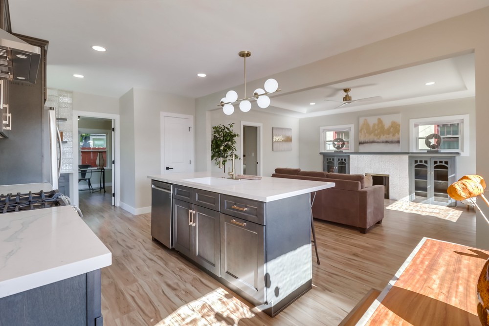Virtual tour photo 24 of 44 for 2858 Monroe Ave