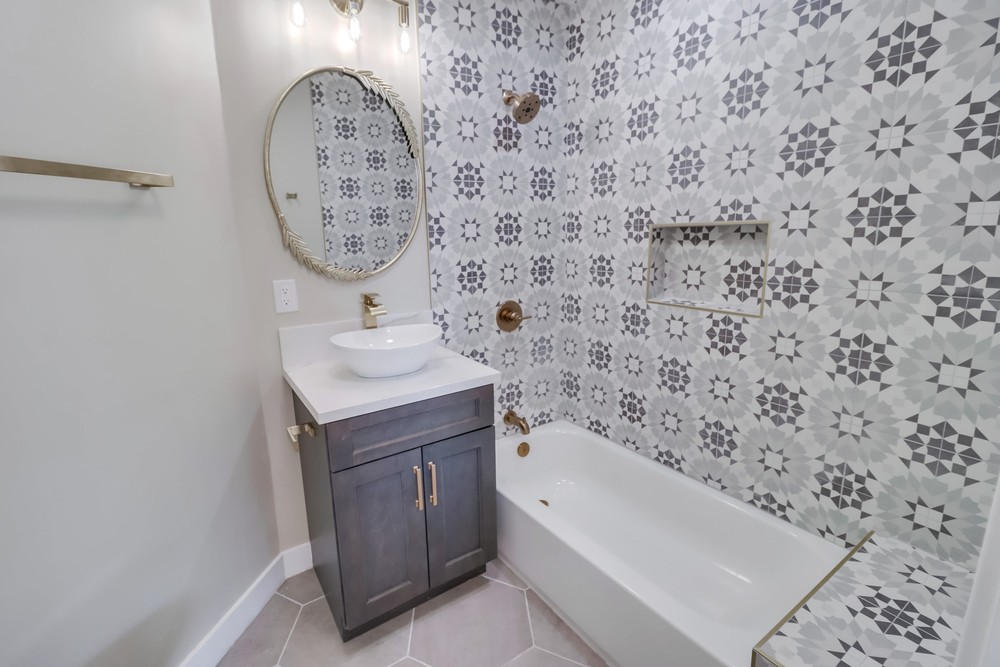 Virtual tour photo 26 of 44 for 2858 Monroe Ave